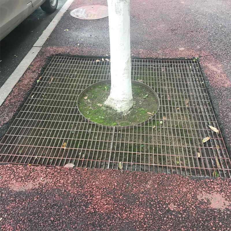 Cómo ayuda la rejilla de acero para alcorques a mejorar la calidad de los proyectos de jardinería urbana