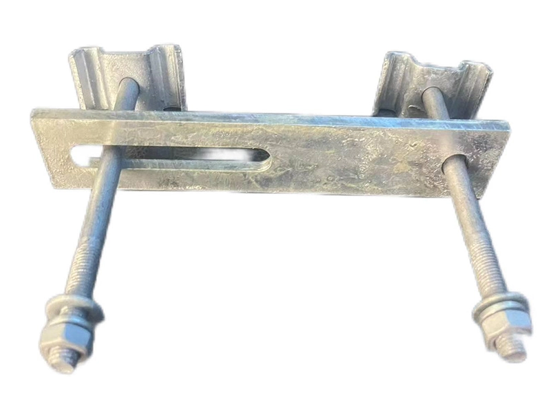 Abrazadera inferior extendida tipo barra plana para rejilla