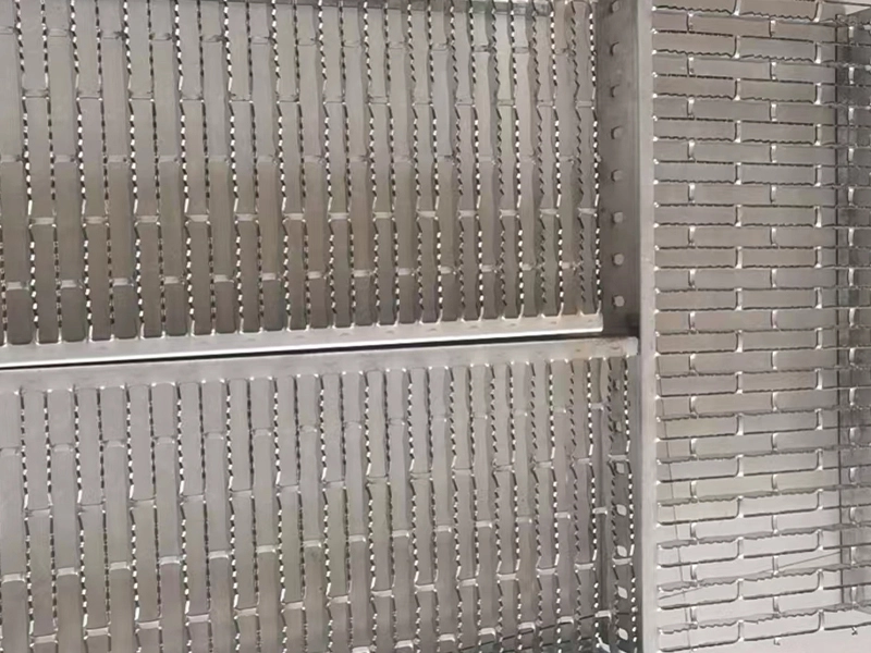 Rejilla de Tablones Dentados con Malla Rectangular