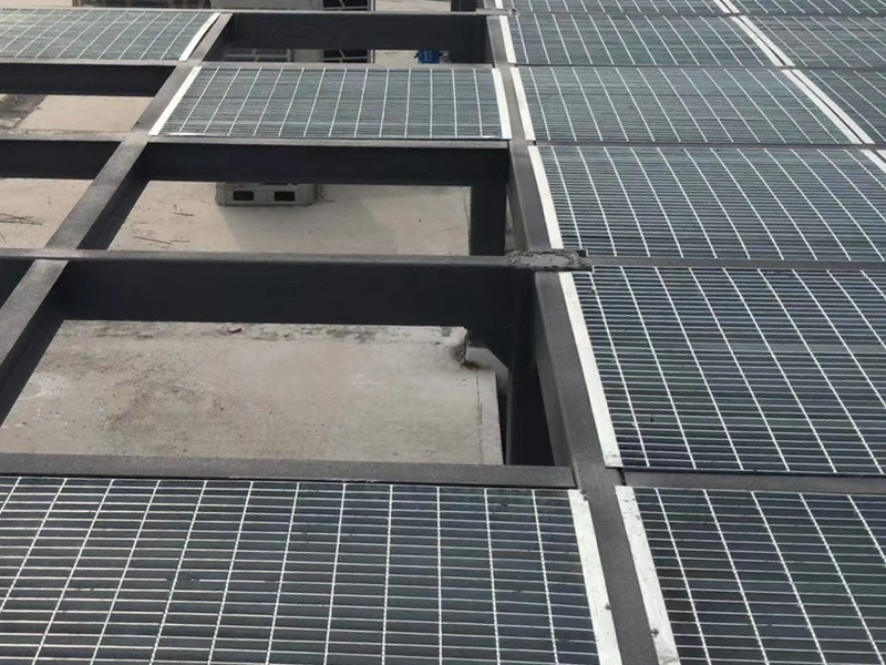reemplazo de techo de edificio comercial
