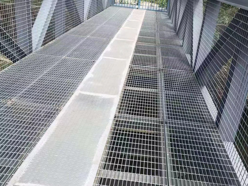 Rejilla de cubierta de puente